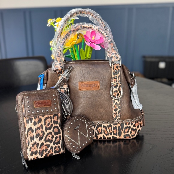 Wrangler 3Pcs Set Buckle Classic Barrel Satchel W/ Phone Wallet Crossbody Coffee - Picture 1 of 10